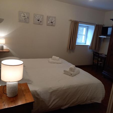 Hotel De La Halle Nolay  エクステリア 写真