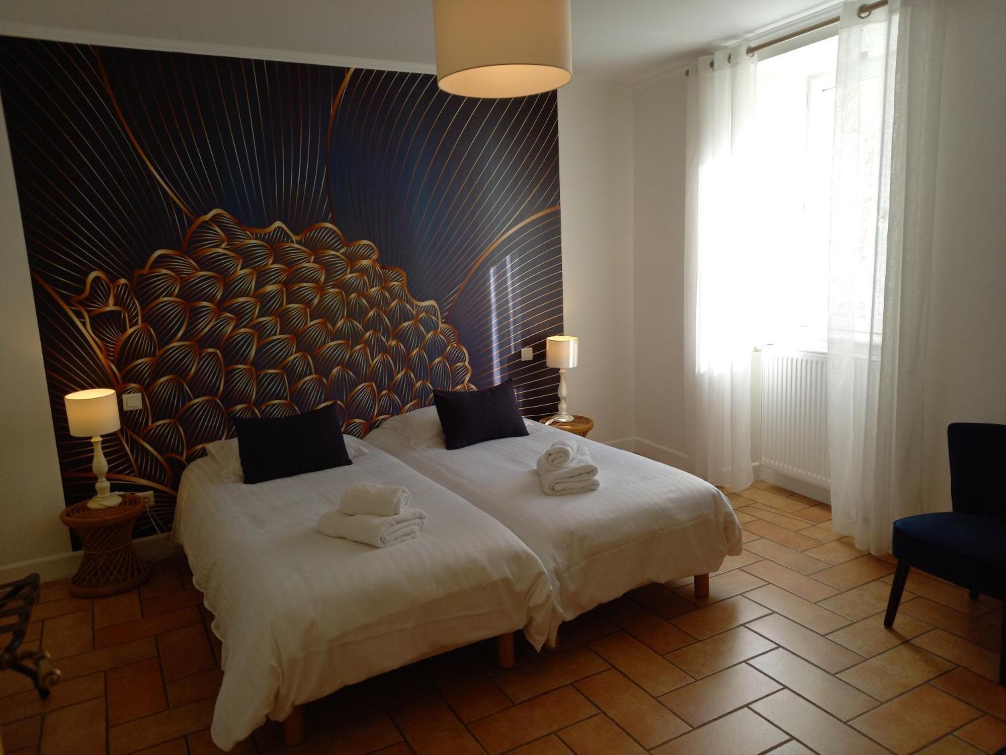 Hotel De La Halle Nolay  エクステリア 写真
