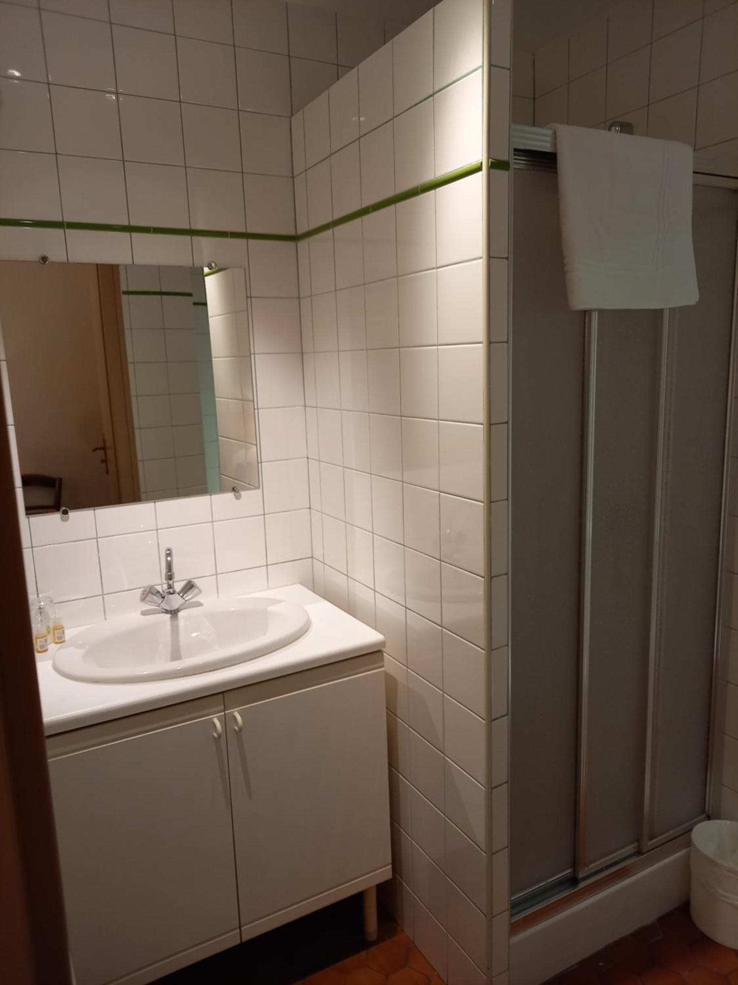 Hotel De La Halle Nolay  エクステリア 写真