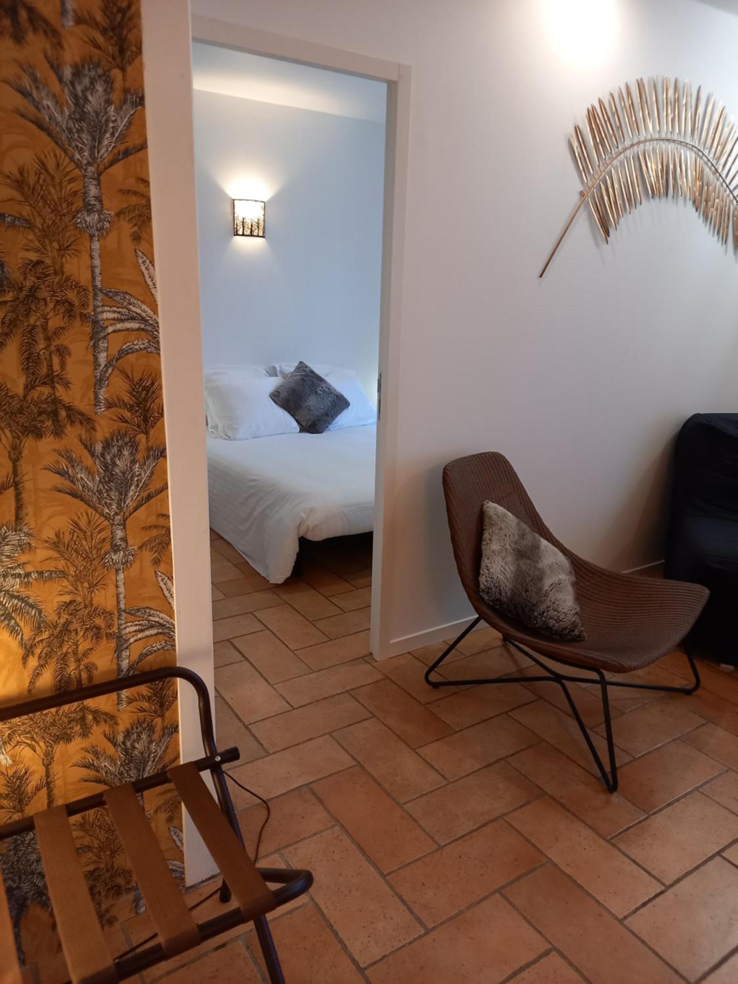 Hotel De La Halle Nolay  エクステリア 写真